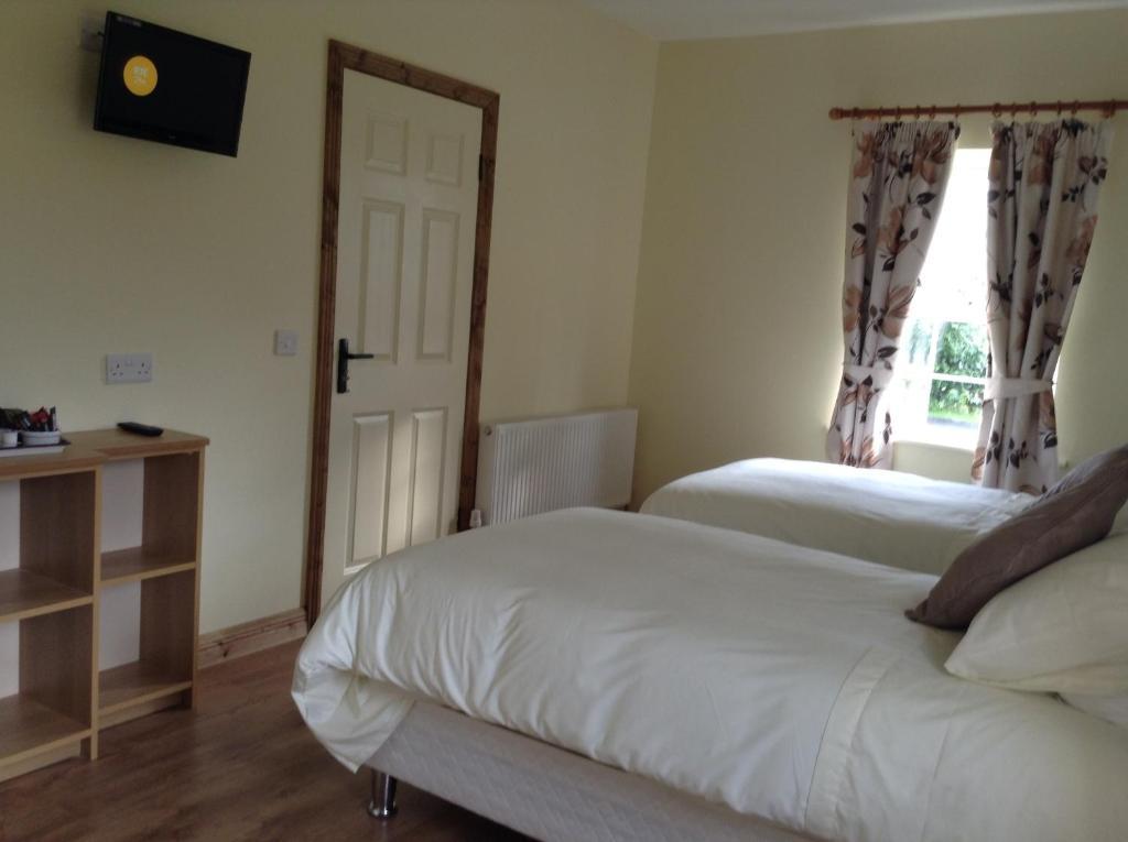 Deerpark Manor Bed And Breakfast Swinford Exteriör bild